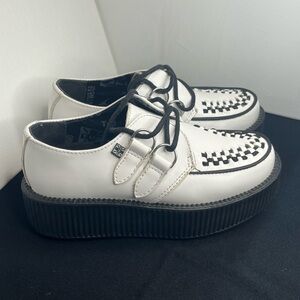 T.U.K Women’s Size 5 (Men’s 3) White Leather Viva Mondo Creeper Platform Shoes